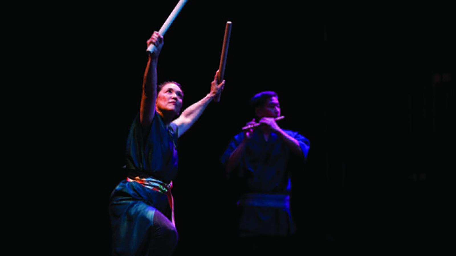 PJ and Roy Hirabayashi in performance. Photo by Higashi Design