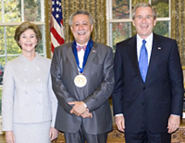 President George W. Bush and Laura Bush with Paquito D'Rivera
