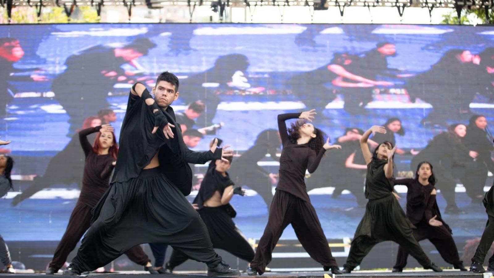 young dancers performing
