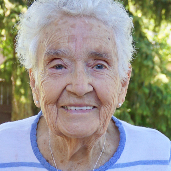 Headshot of a woman.