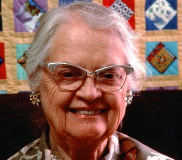 Headshot of a woman.