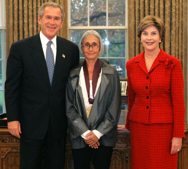 President George W. and Laura Bush with Twyla Tharp